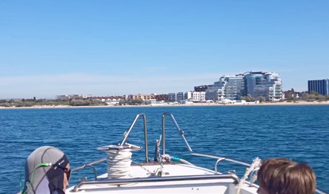 Прошли небольшой участок дна от устья р.Анапка вдольпляжа "Гранд Отель Анапа"